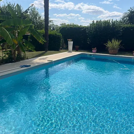 Maison De Avec Piscine A 5 Minutes De Perigueux